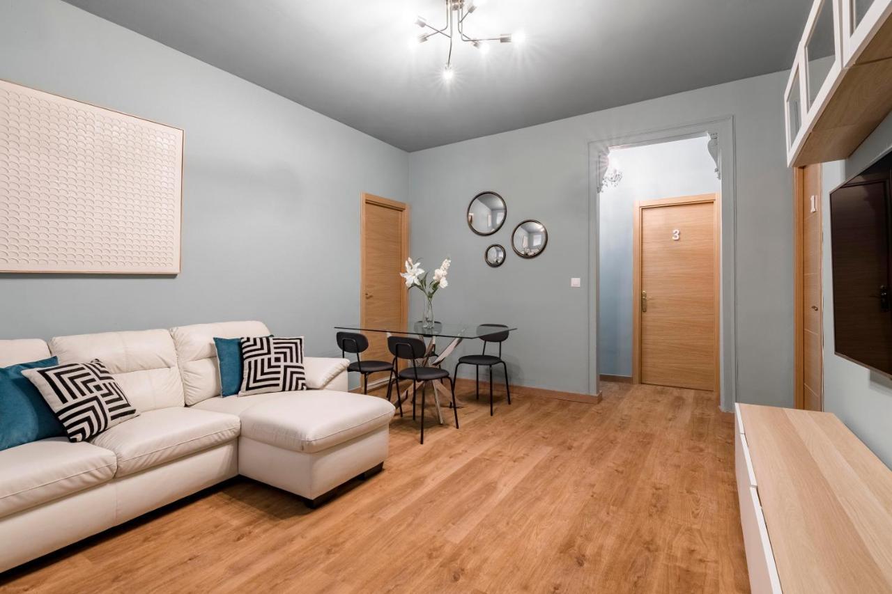 Beautiful Room In Heart Of Madrid Exterior foto