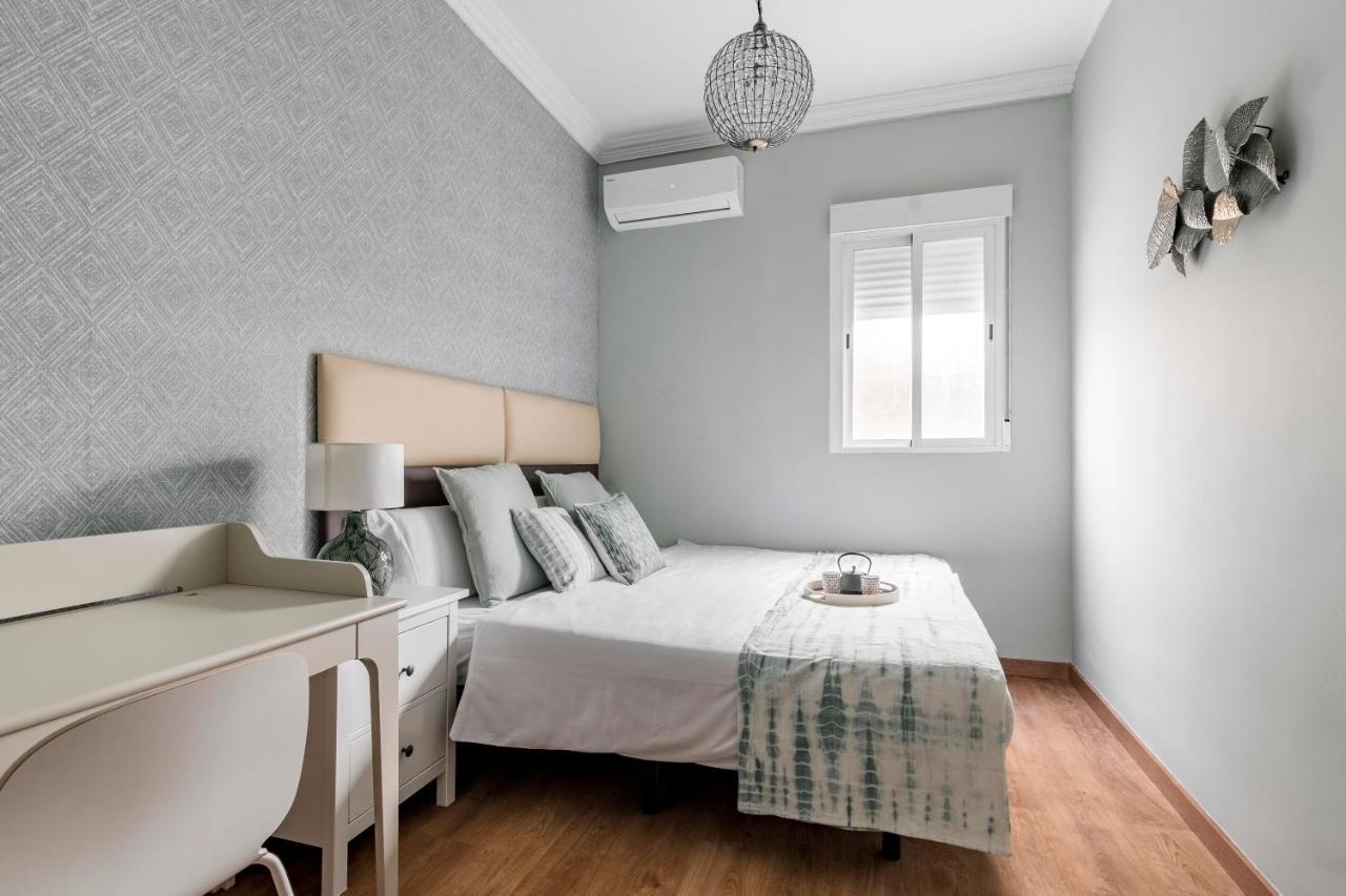 Beautiful Room In Heart Of Madrid Exterior foto